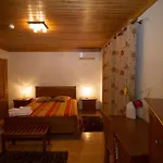 Casa Da Ribeirinha Sabugueiro (Guarda)