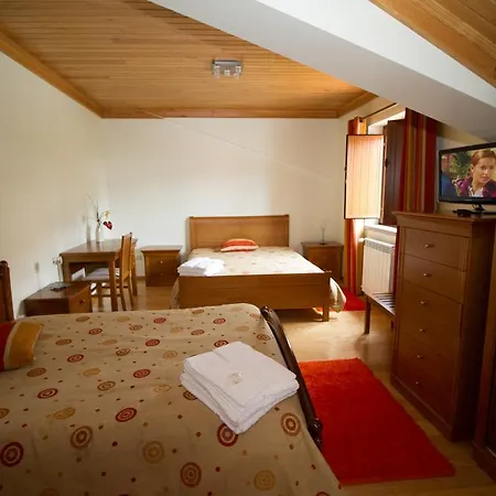 Casa Da Ribeirinha Guest house