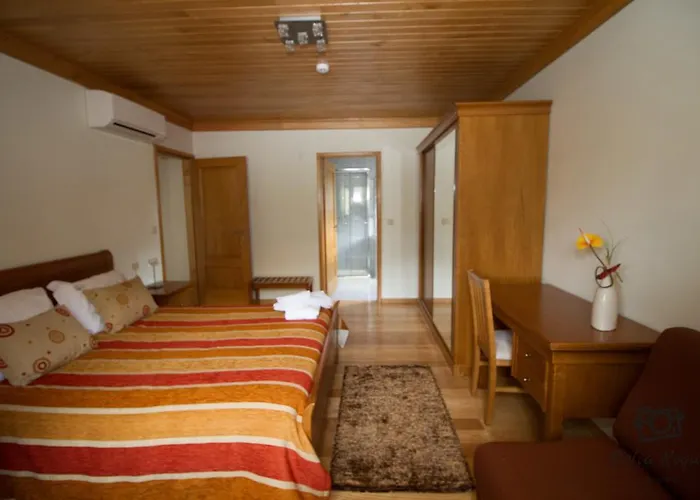 Casa Da Ribeirinha 4*